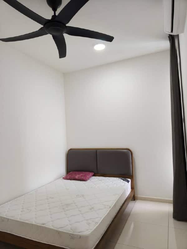 Condominium Macrolink Medini 5
