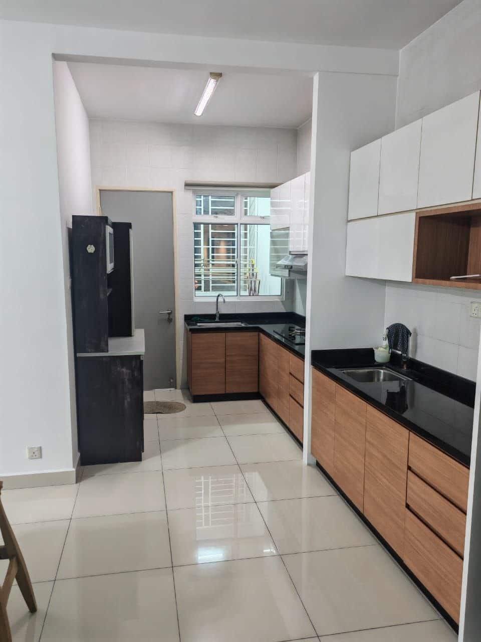 Condominium Skysuites @ Meldrum Heights 4