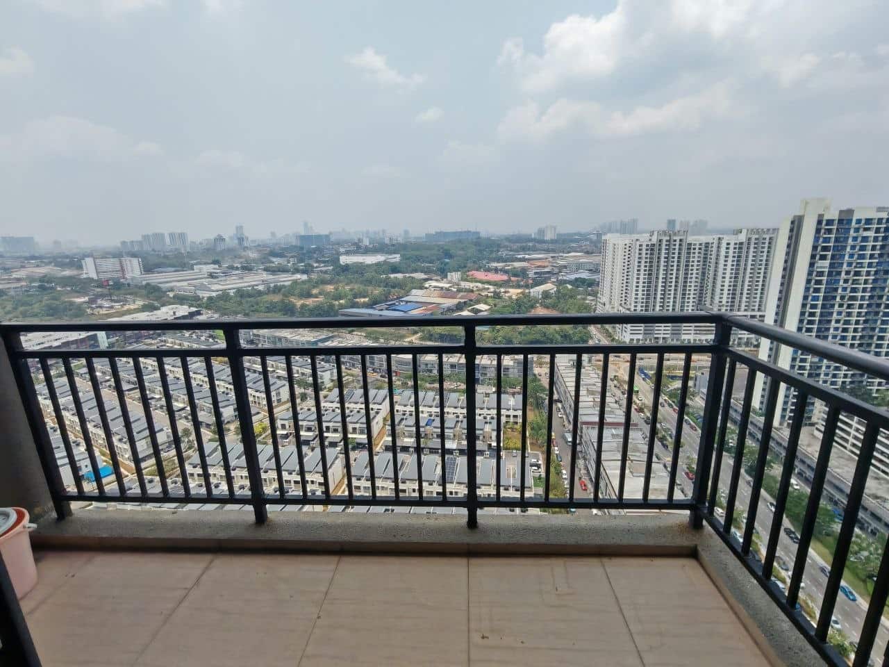 Condominium Country Garden Central Park 4