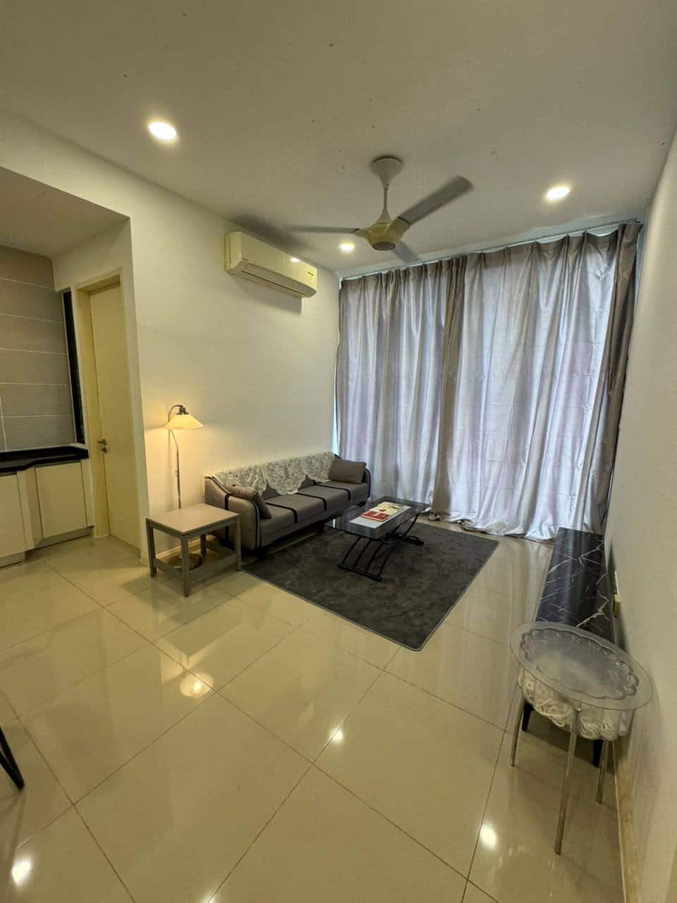 Condominium Medini 4