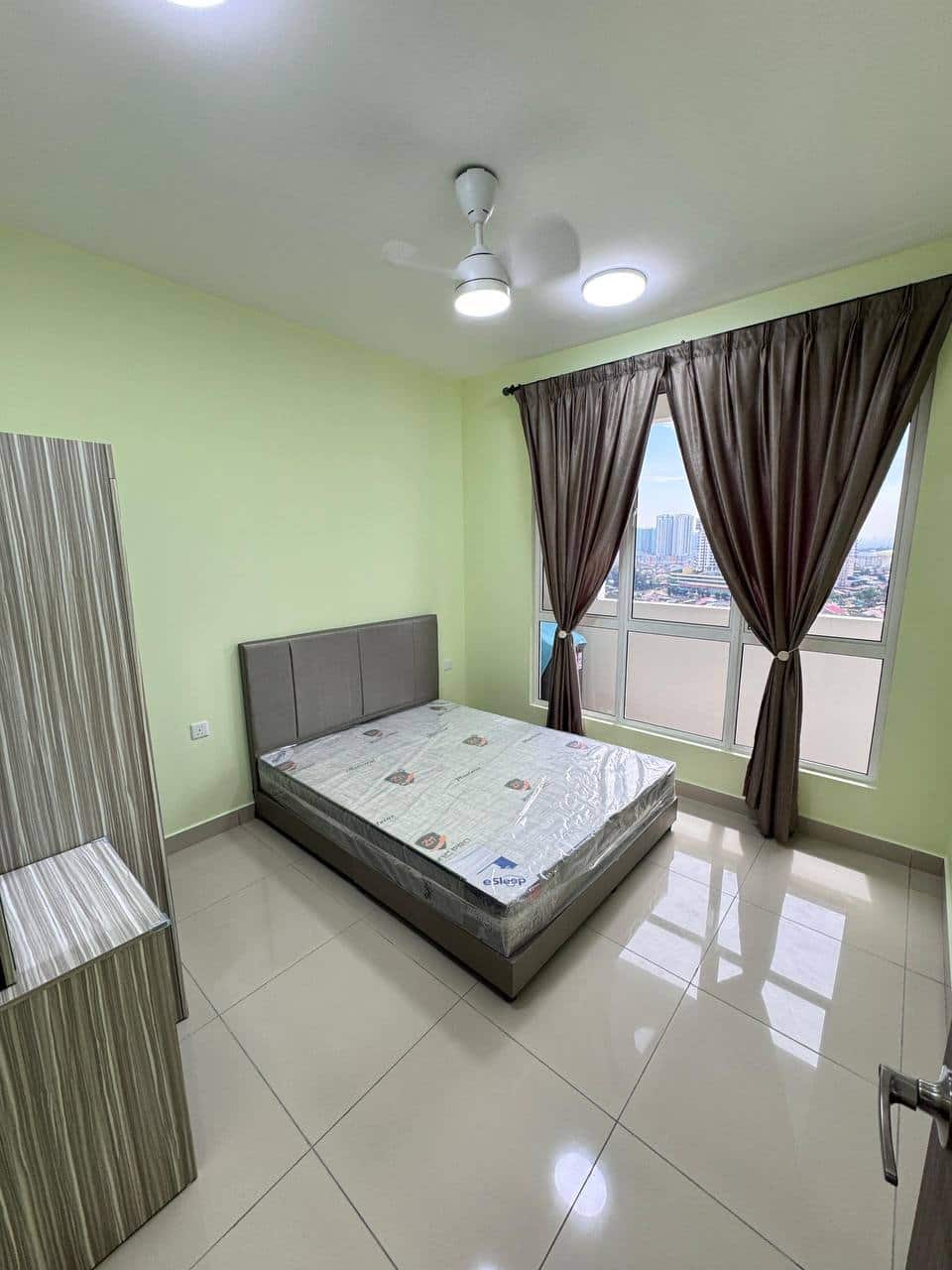 Condominium Trellis Residences 4