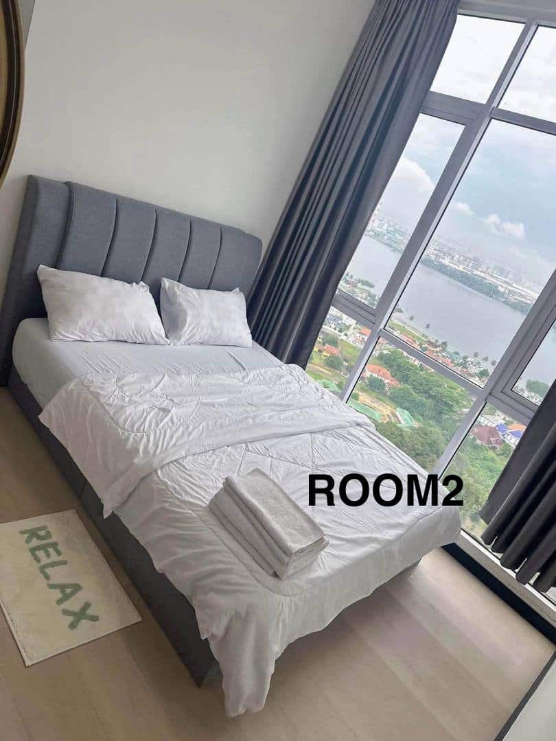 Service Apartment Paragon Suites 5