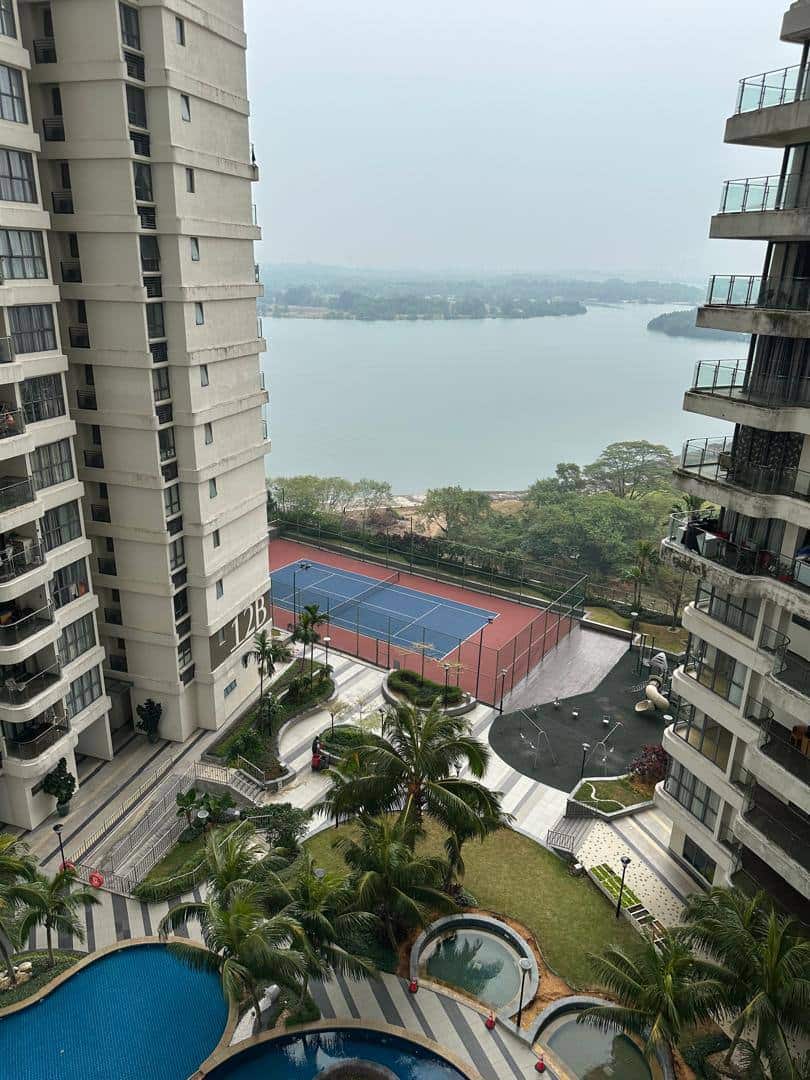 Condominium Country Garden Danga Bay 2