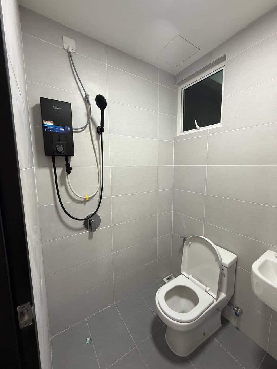Condominium Trellis Residences 7