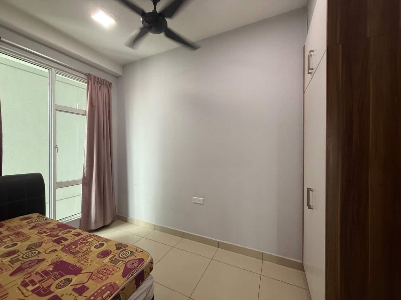 Condominium Larkin 3
