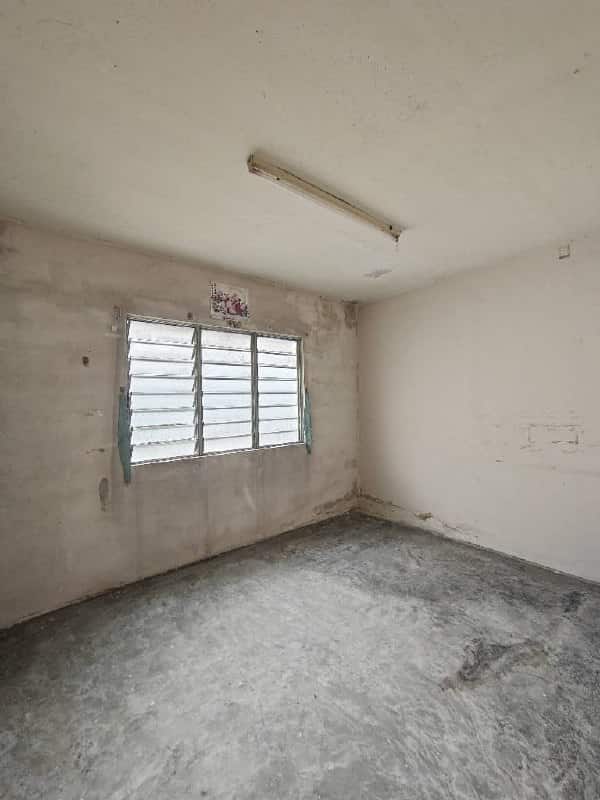 Flat Serantau Flat 4