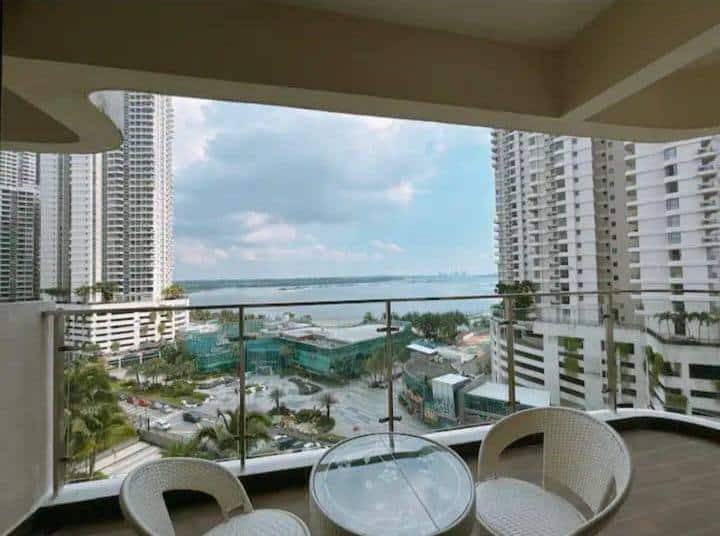 Condo Amberside @ Country Garden Danga Bay 2