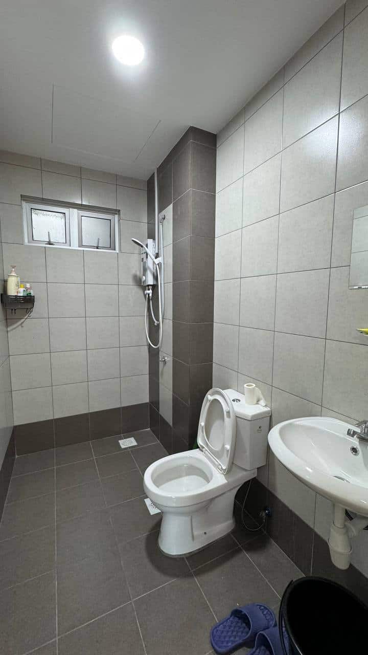 Condominium One 49 Residence 9