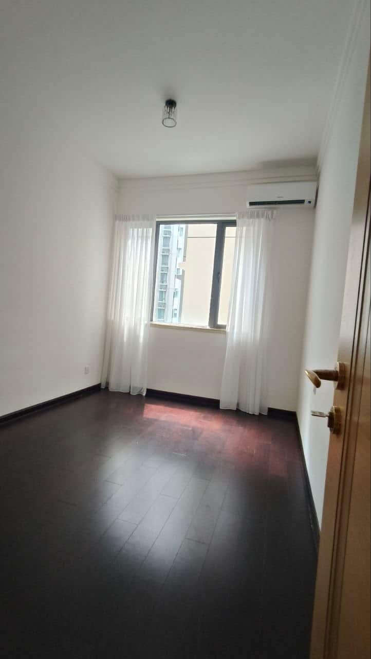 Condo R&F Princess Cove 5