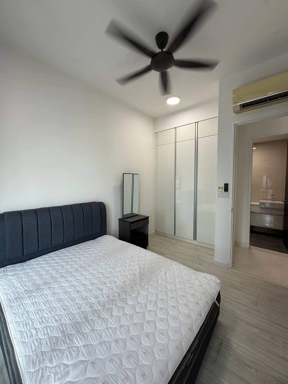 For Rent ( LL 8062 )
🏡Setia Sky 88 @JB Town 
✅2 Be… 3