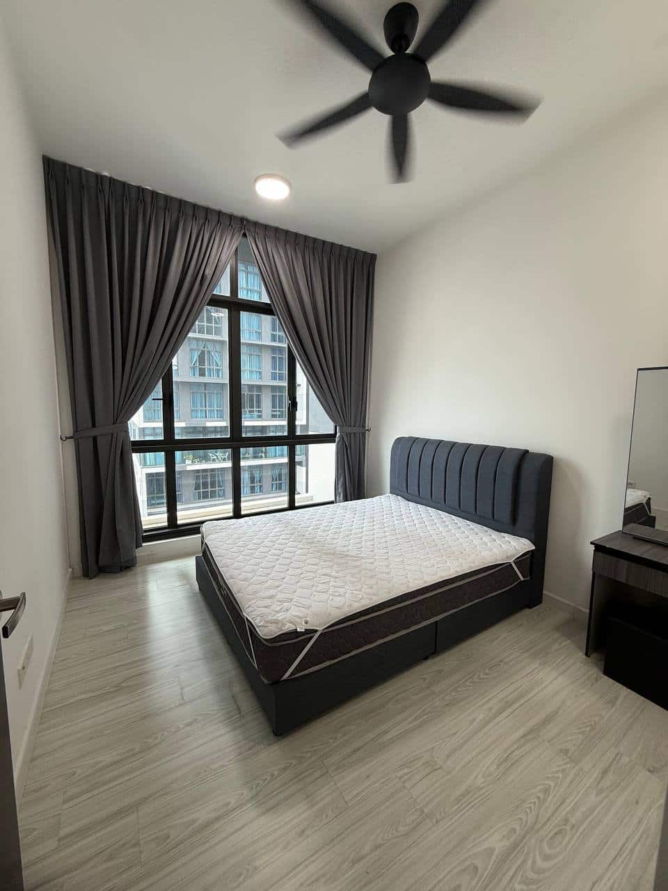 For Rent ( LL 8062 )
🏡Setia Sky 88 @JB Town 
✅2 Be… 4