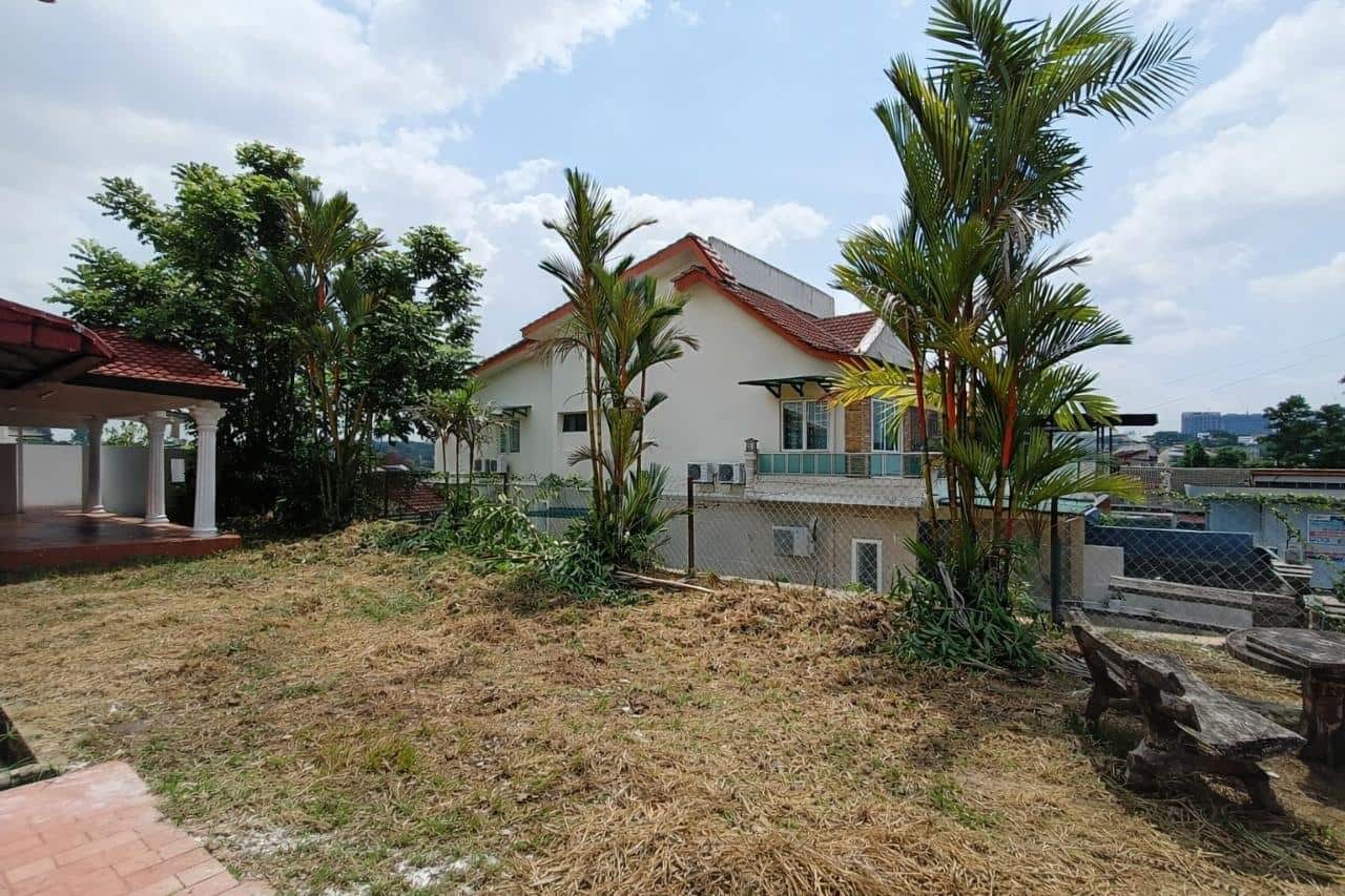 For Rent (CL8656)

Jalan Rubi, Taman Kolam Air

- … 2