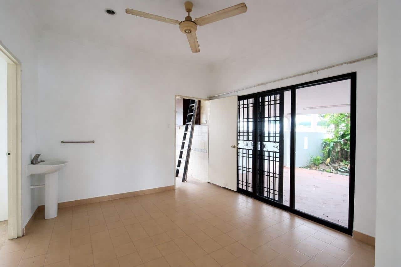 For Rent (CL8656)

Jalan Rubi, Taman Kolam Air

- … 4