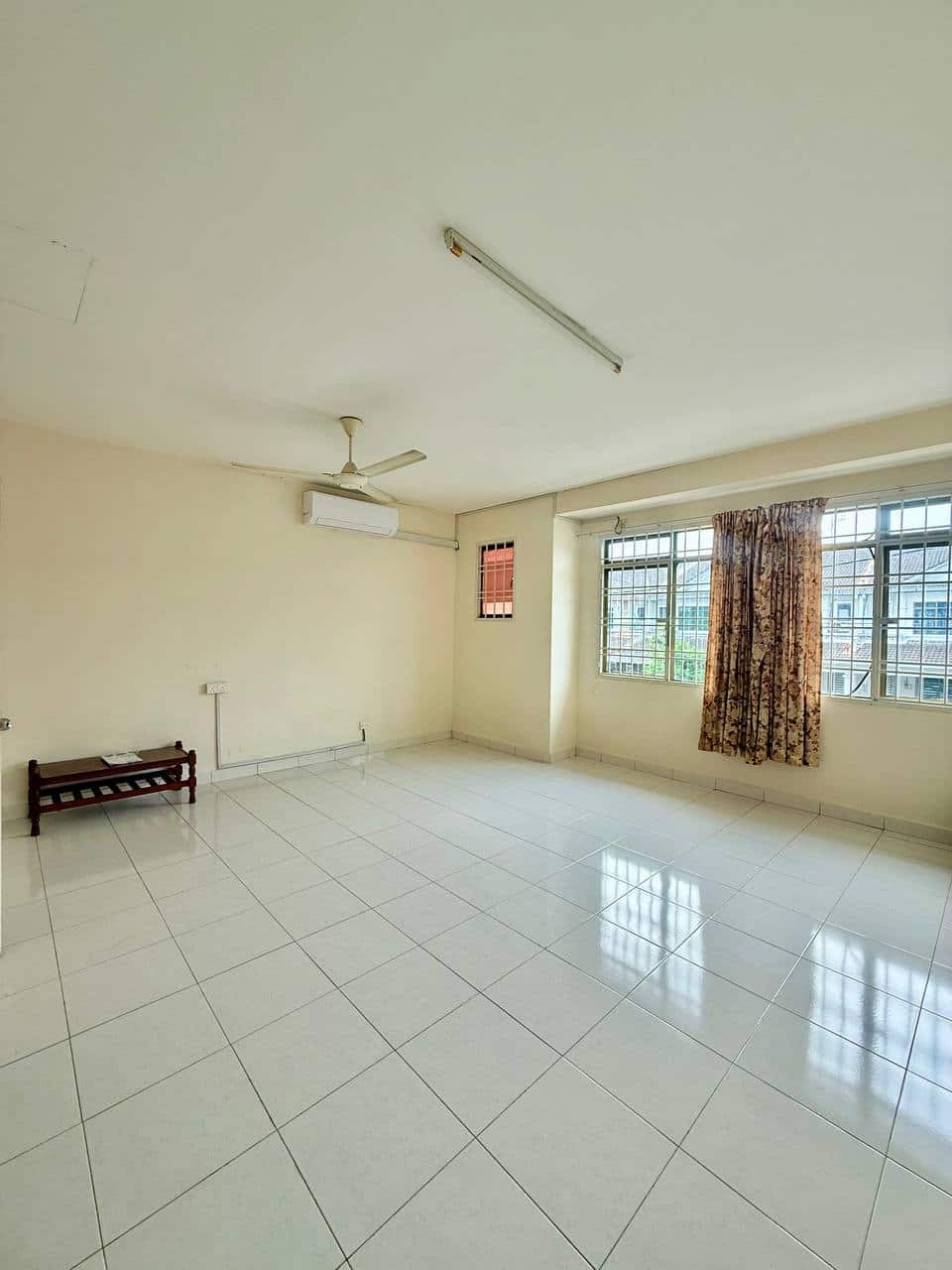 FOR RENT !!

Mount Austin – Austin Boulevard🏡 

📍 … 4