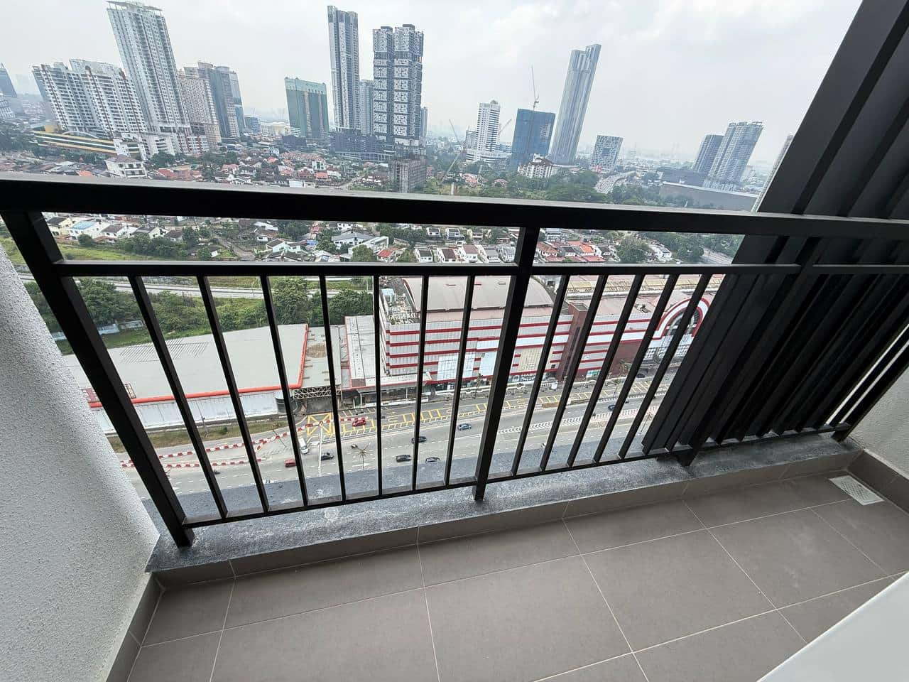 For rent

📍Trellis Residence

- Block B
- ⁠high fl… 5