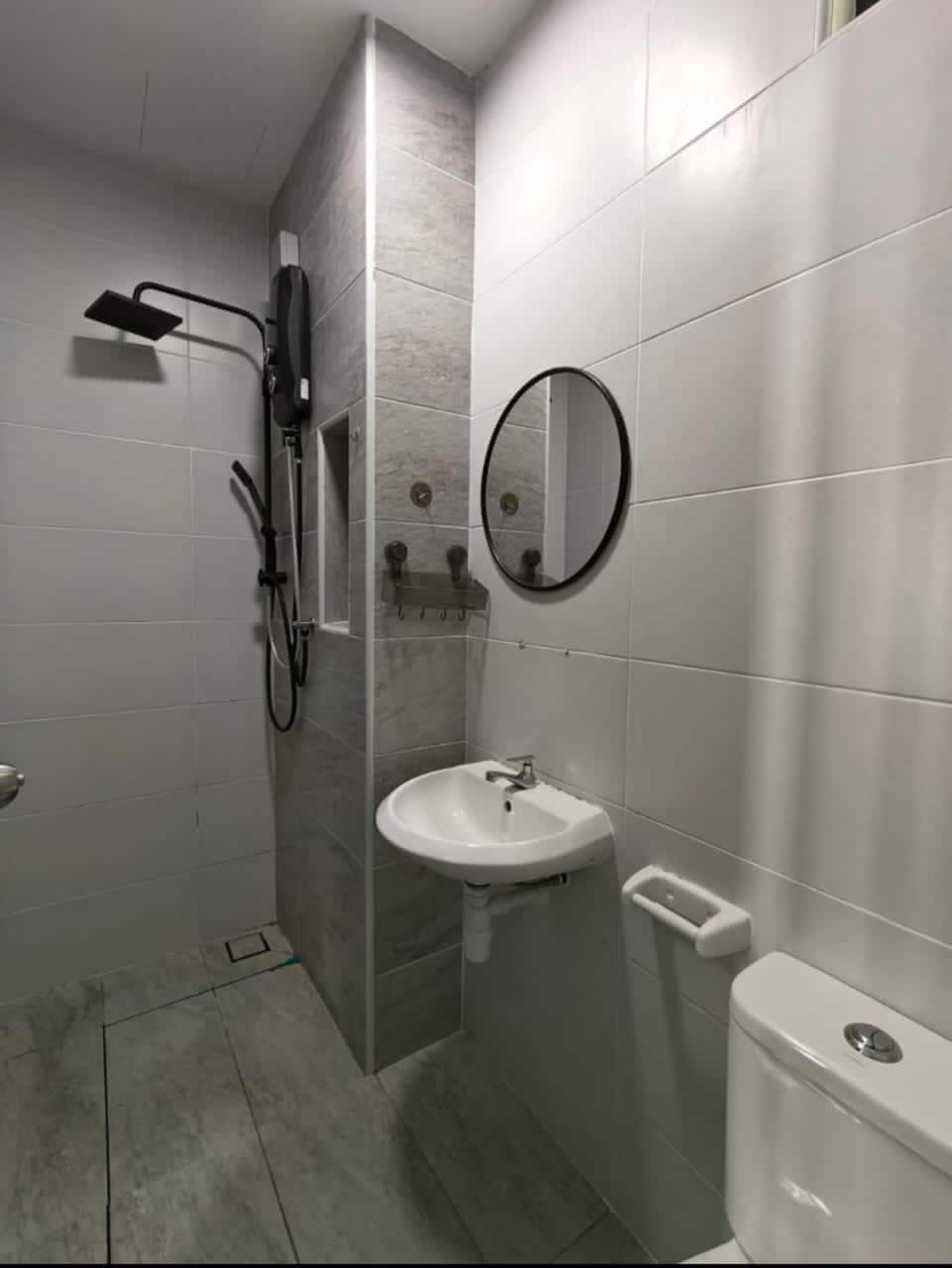 🏠 FOR RENT | RESIDENSI 2 KANGKAR TEBRAU

📍 Residen… 8