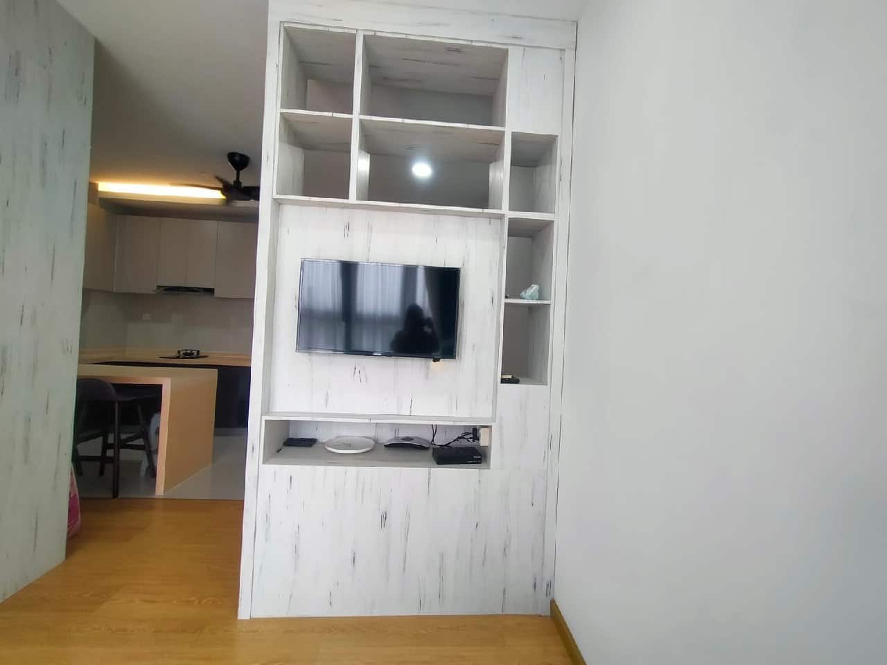For Rent (CT1719)

Amberside @ country garden CIQ
… 2