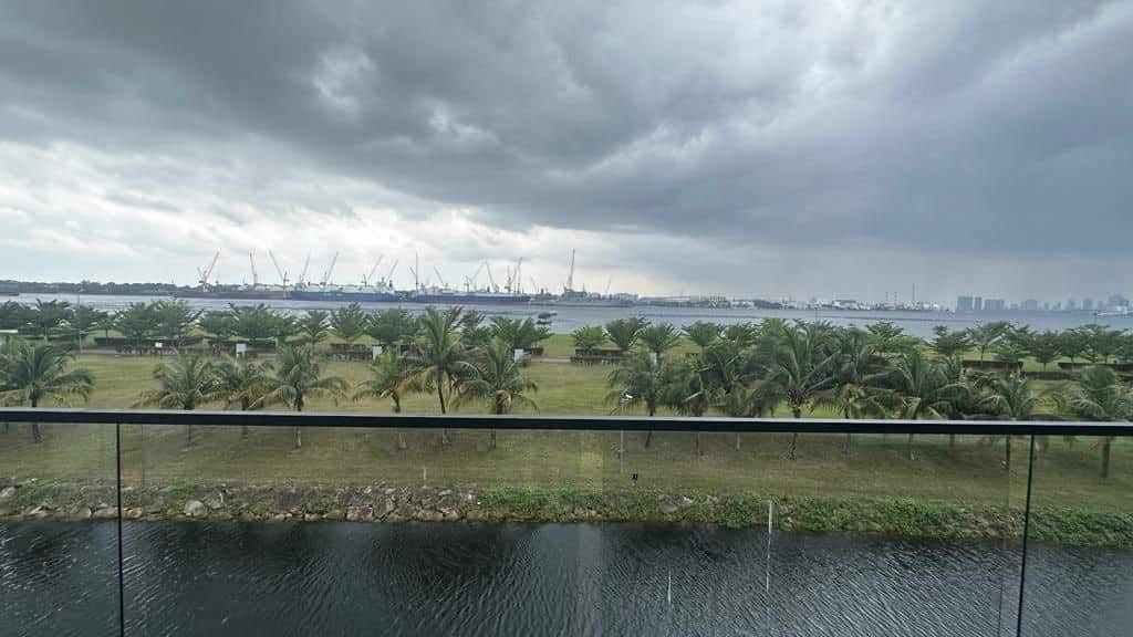 *For sale*

*Exclusive unit*

Senibong Cove Waterf… 2