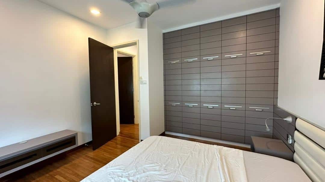 For rent 🔥
adjust rental

Isola Villa Senibong Cov… 3