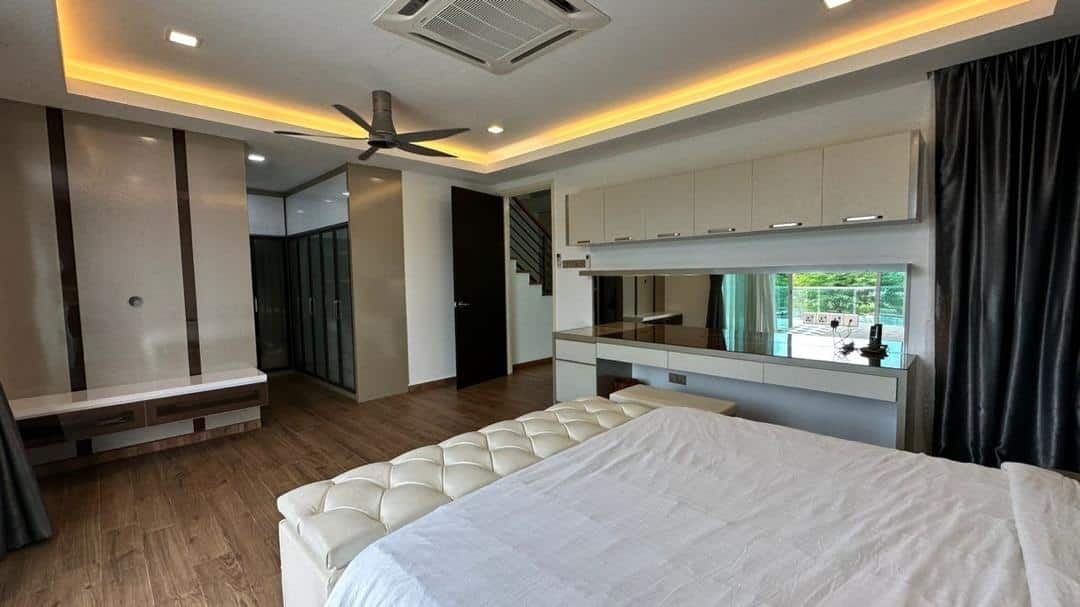 For rent 🔥
adjust rental

Isola Villa Senibong Cov… 8