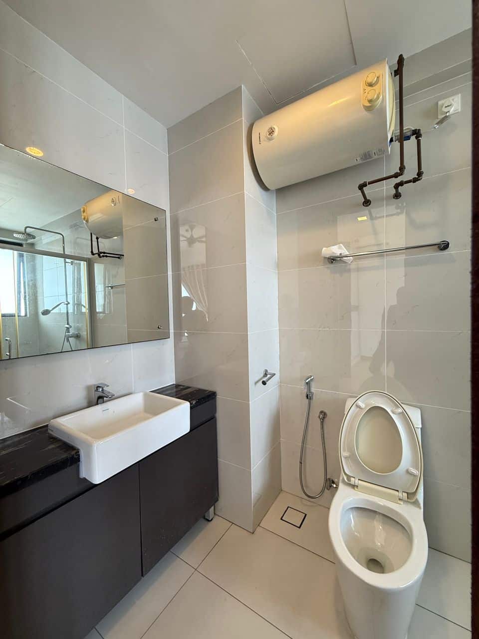 For Rent (MC8445)

🏢 Country Garden Danga Bay – Ki… 1