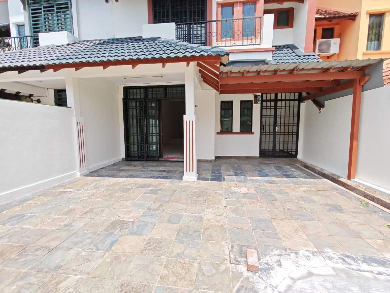 🔥SUPER CHEAP UNIT FOR RENT🔥

Perling
Jalan Permata… 2
