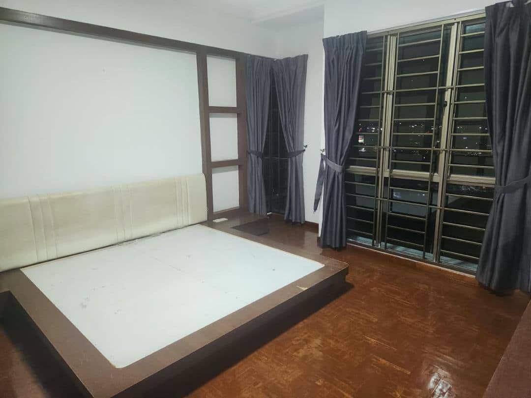 For Rent ( DZ0507 ) 

Molek Pine 1 

Bedroom : 3+1… 2