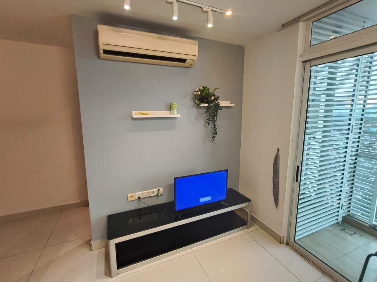For Rent WTL 

KSL D'Esplanade Residence
2 bedroom… 3