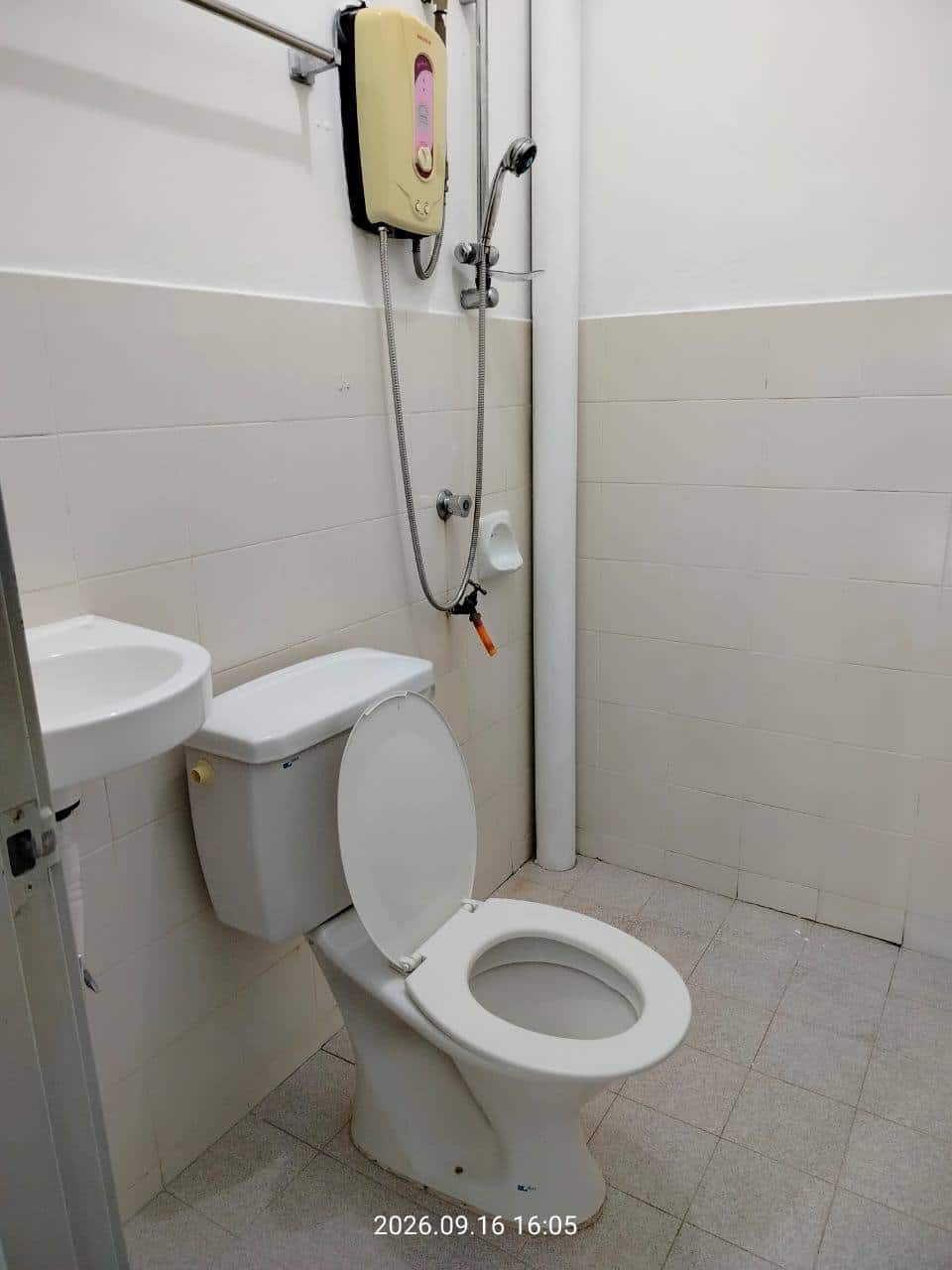 🏡 FOR RENT | TAMAN PELANGI INDAH 🏡

📍 Taman Pelang… 8