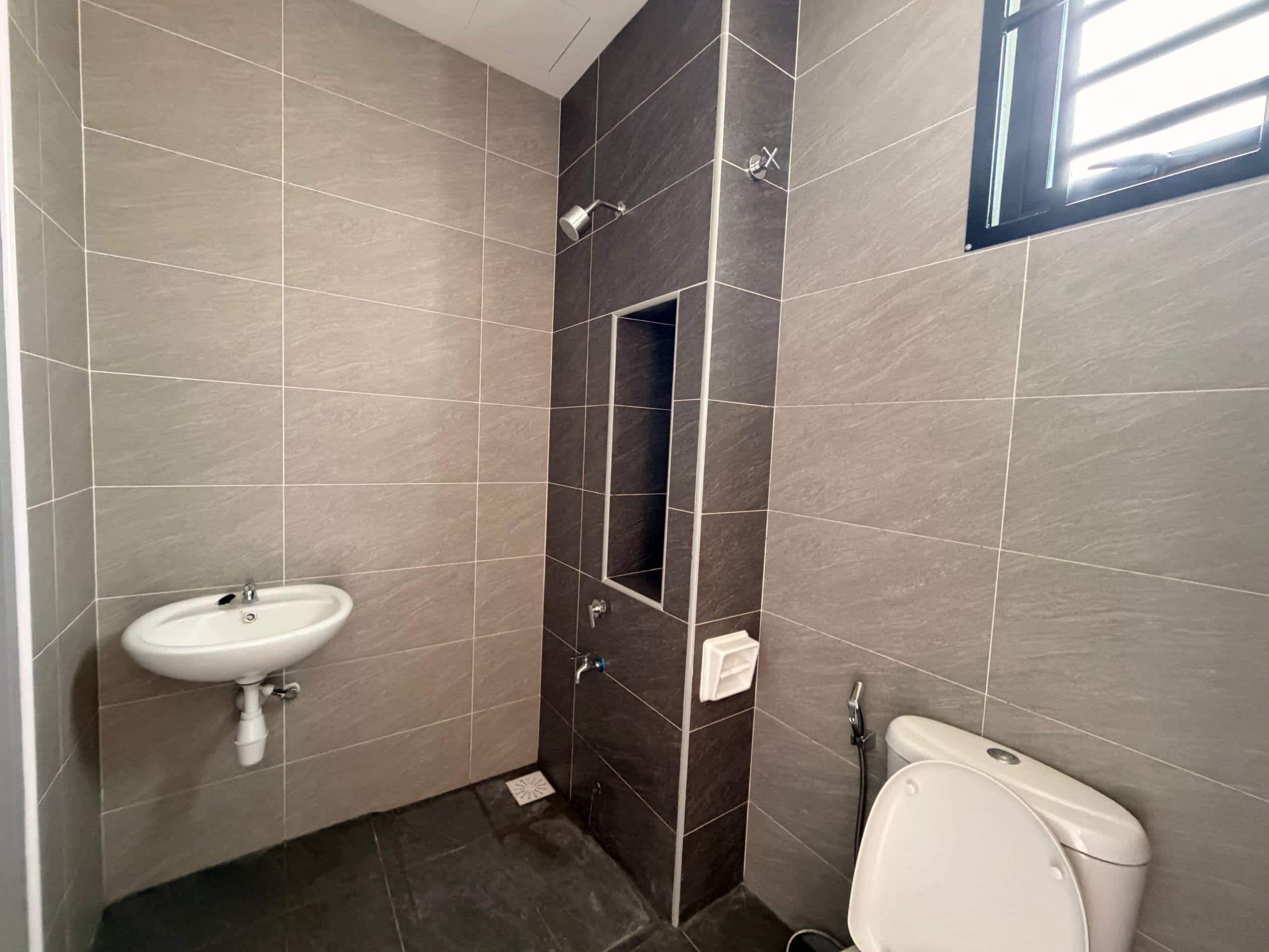 For Rent (MC8445)

📍 Jalan Palma Buluh 12 @ Desa P… 3