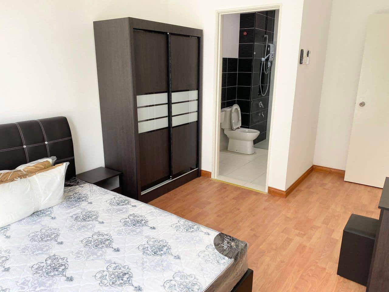 For Rent (Ah7799) 
Platino Serviced Apartment Tamp… 4