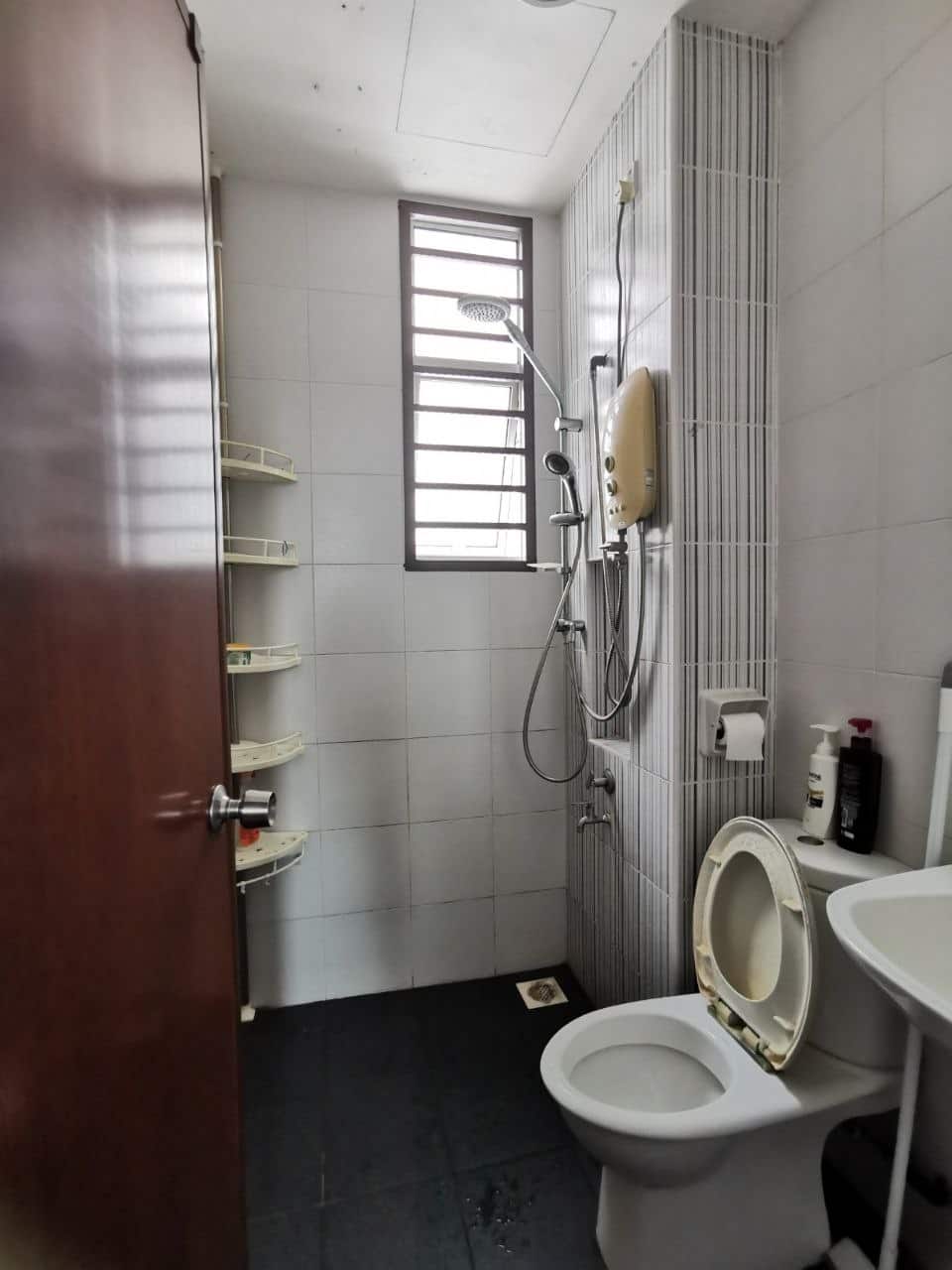 For Rent 🏠

📍 Project: SuriaMas Suites
🏢 Block C

… 3