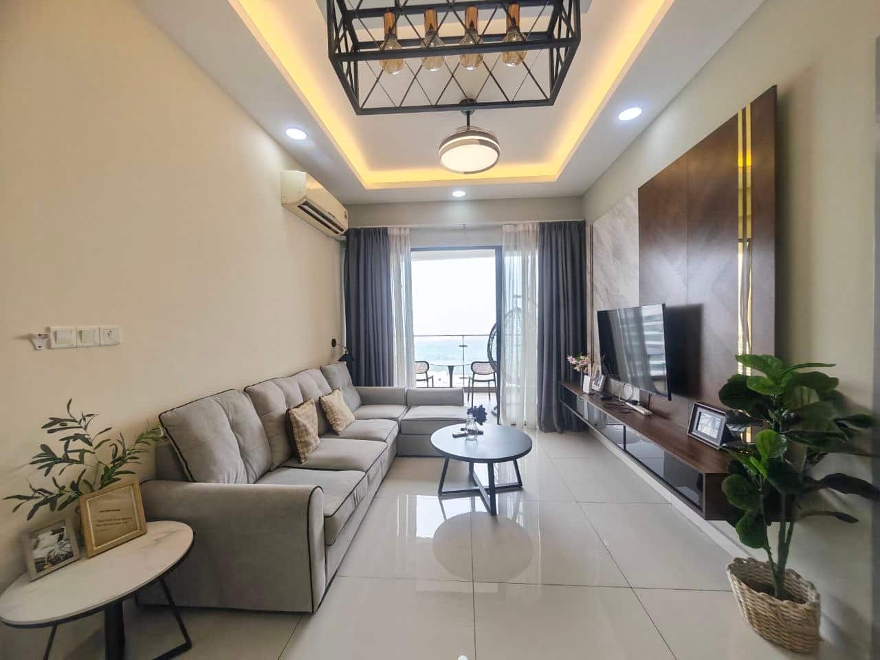 For Rent WTL 

Lovell Country Garden Danga Bay
Hig… 8