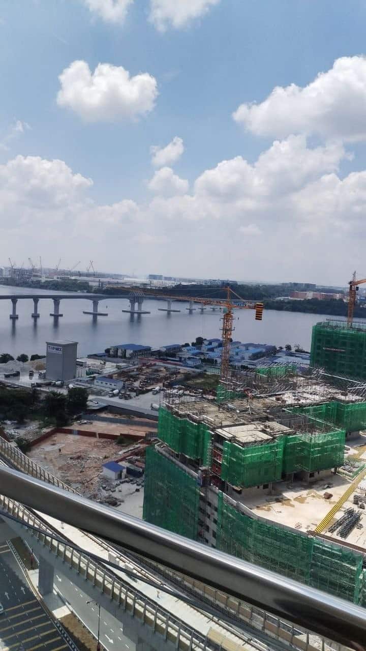 🏃 #走路到Ciq 坡低公寓出租
📌 𝙎𝙠𝙮 𝙎𝙪𝙞𝙩𝙚𝙨 @ 𝙈𝙚𝙡𝙙𝙧𝙪𝙢 𝙃𝙚𝙞𝙜𝙝𝙩𝙨


… 7