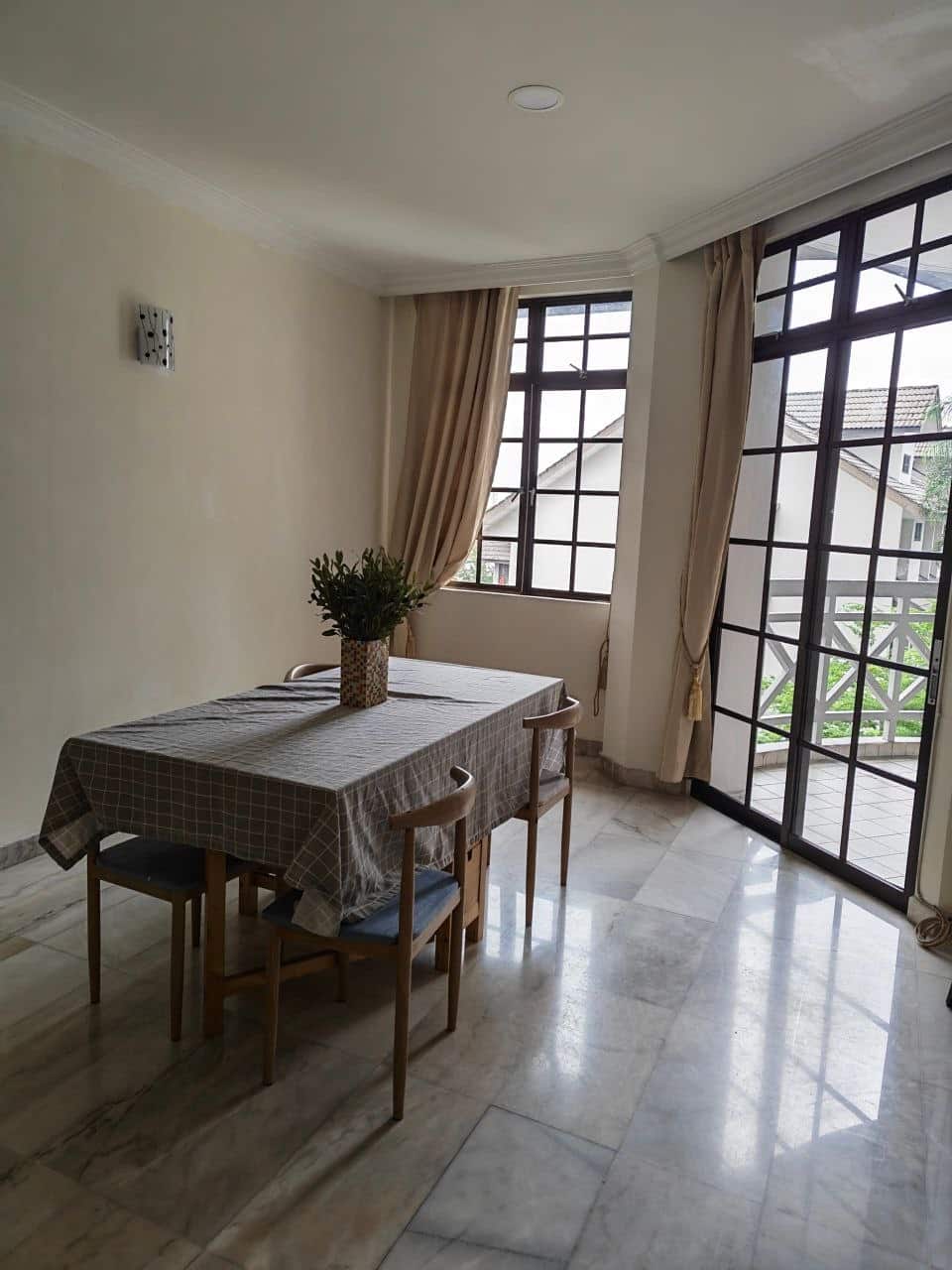 Service Apartment Taman Pelangi 3