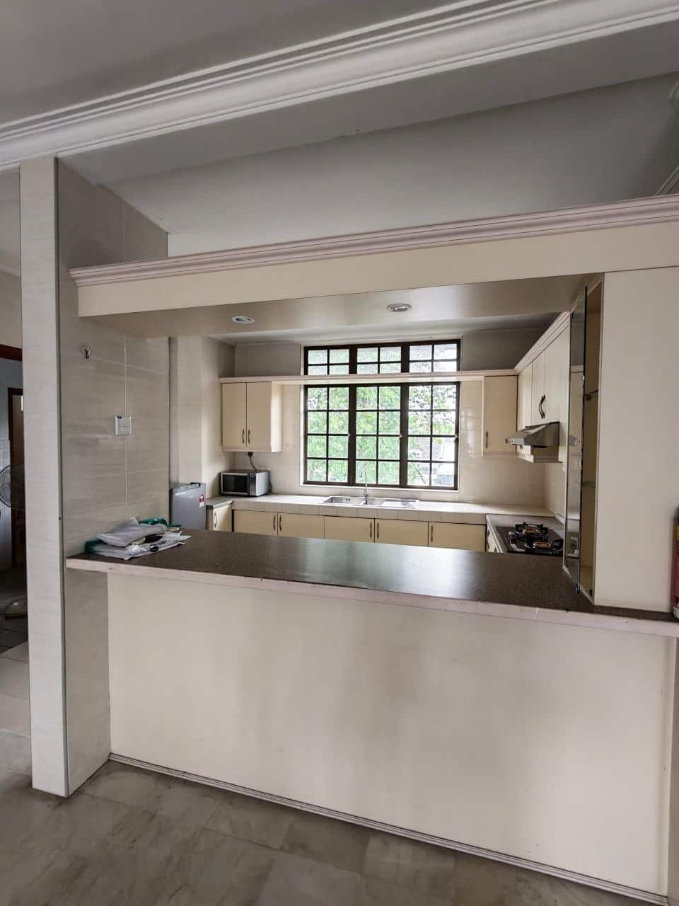 Service Apartment Taman Pelangi 6