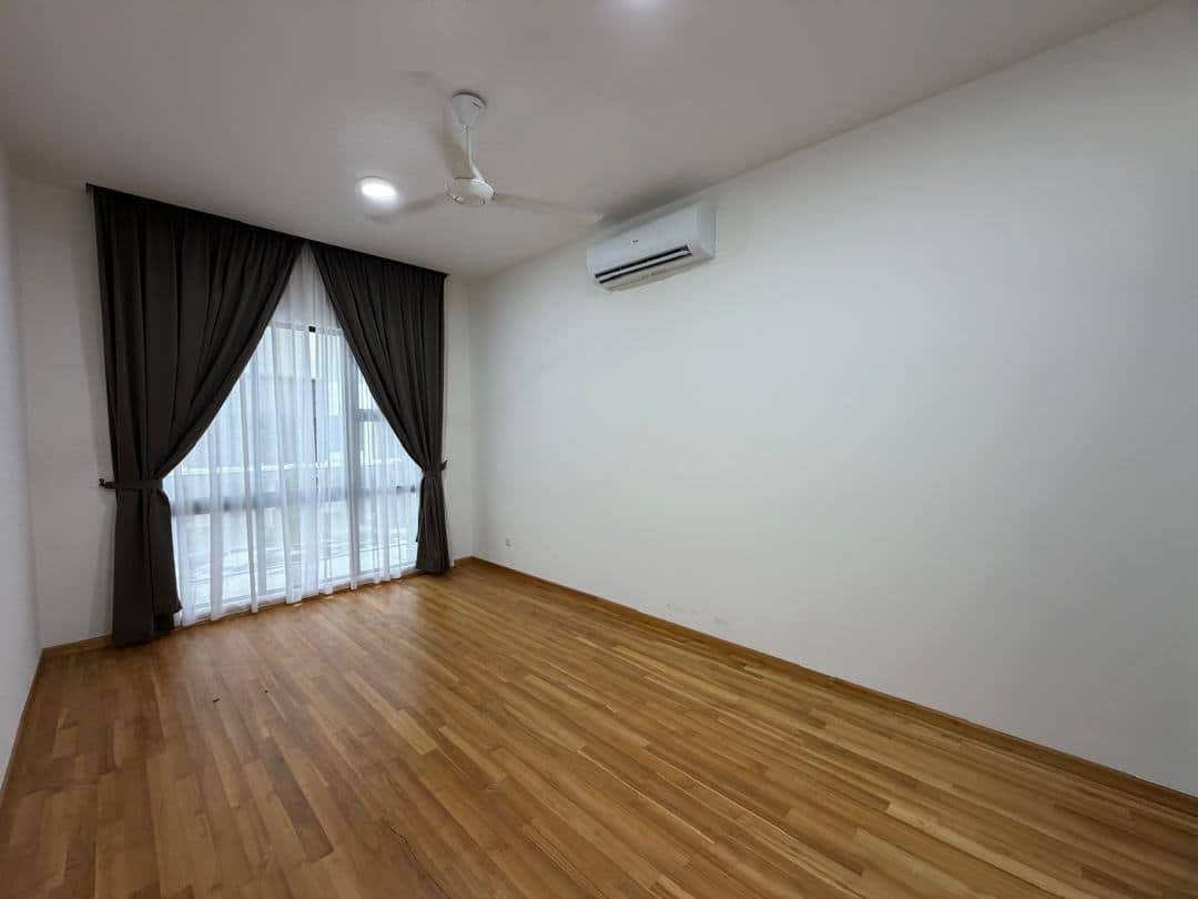 FOR RENT 🏡 Waterway Residence, Senibong Cove

Phas…