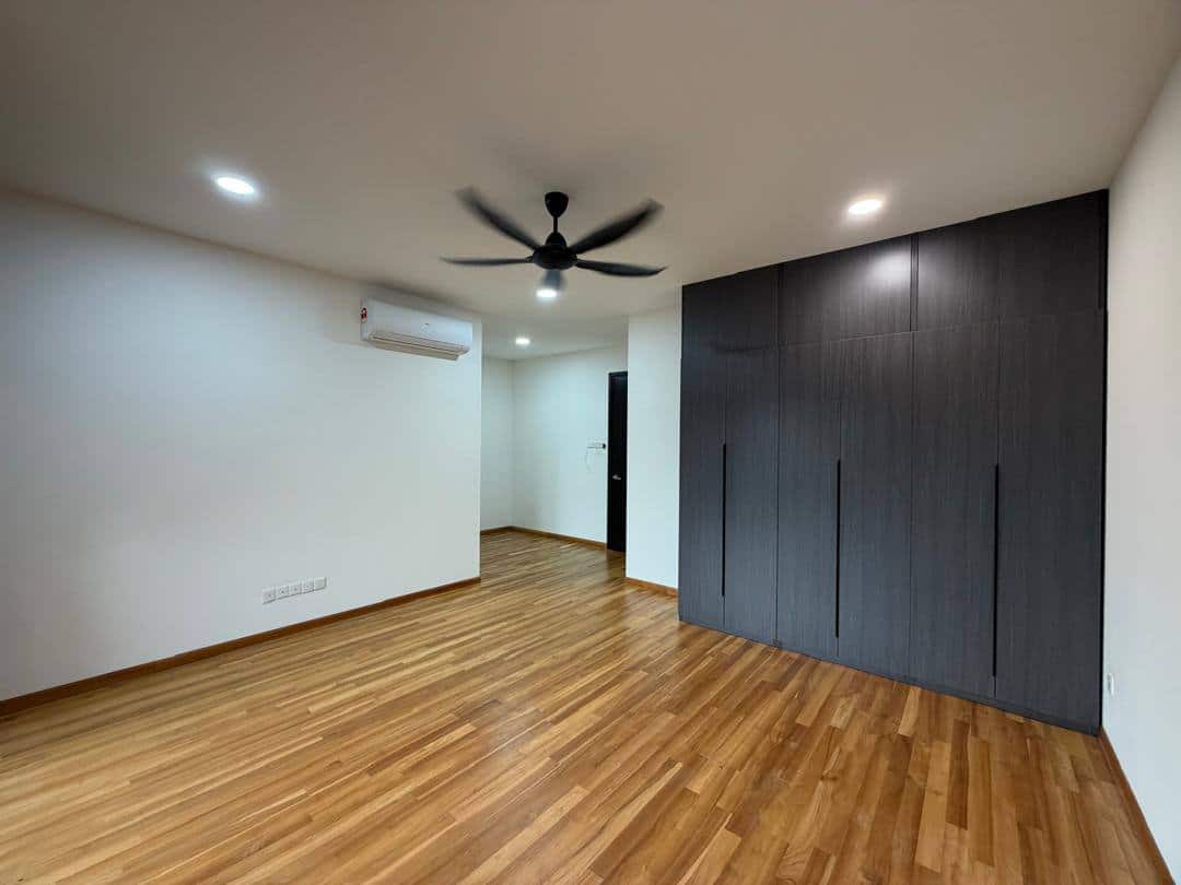 FOR RENT 🏡 Waterway Residence, Senibong Cove

Phas… 10