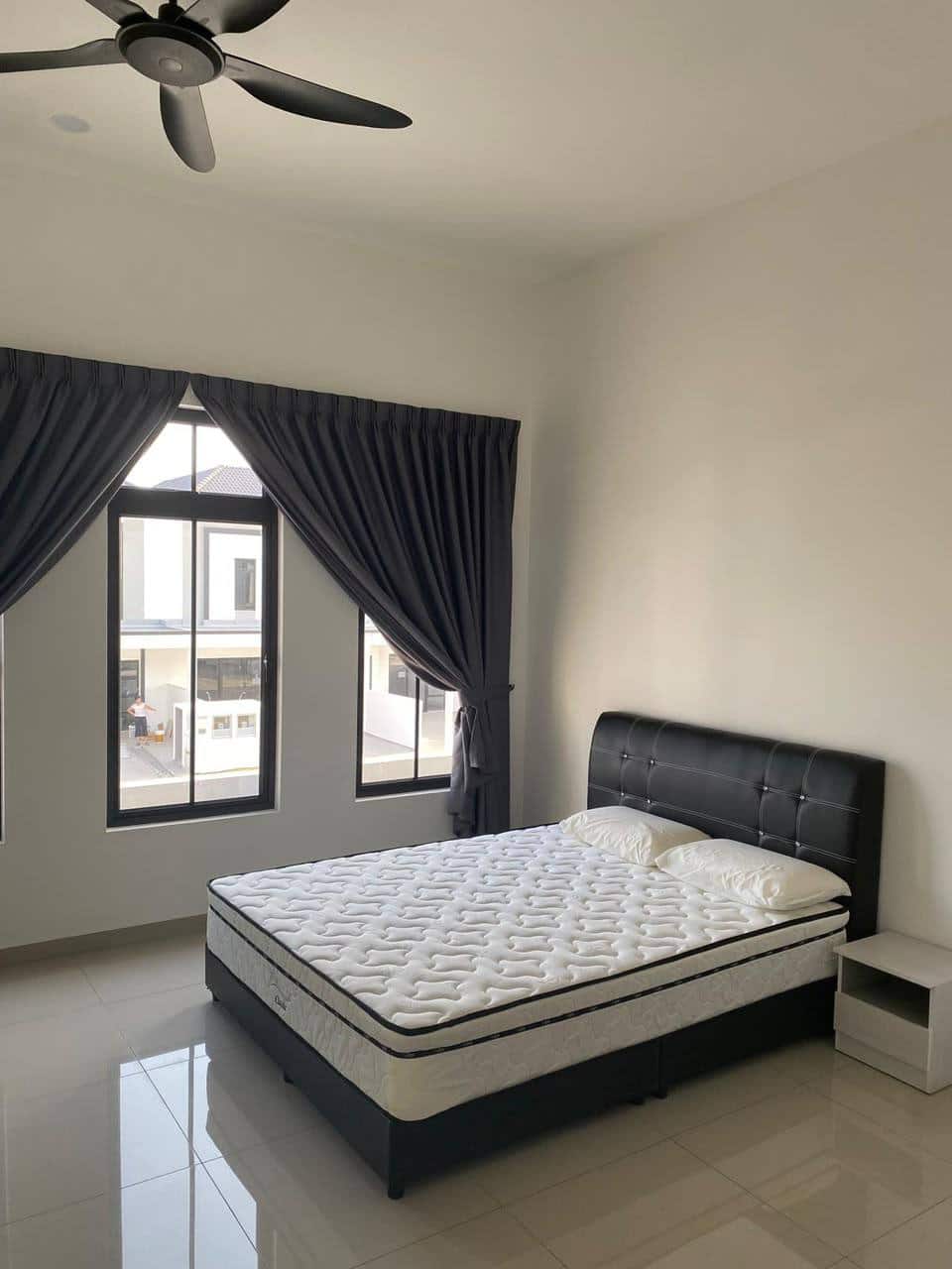 For Rent (AH7799)
The Tate Eco Botanic 
Double Sto… 5