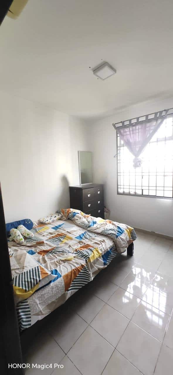 For rent ( LL8062 )
Bukit indah @ Indah Court 
3be… 8