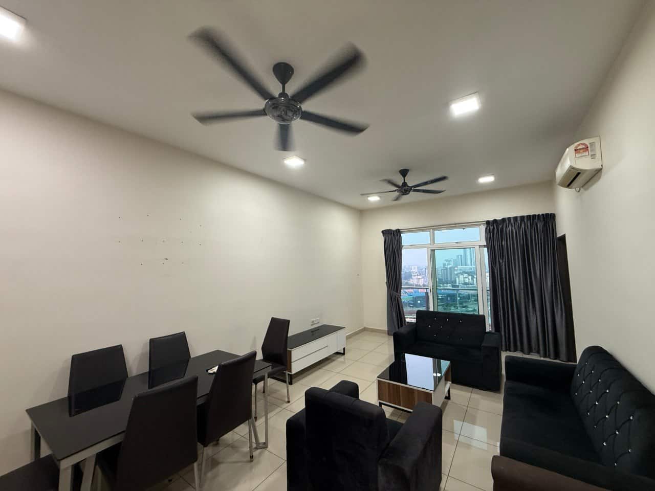 Condominium Larkin 8