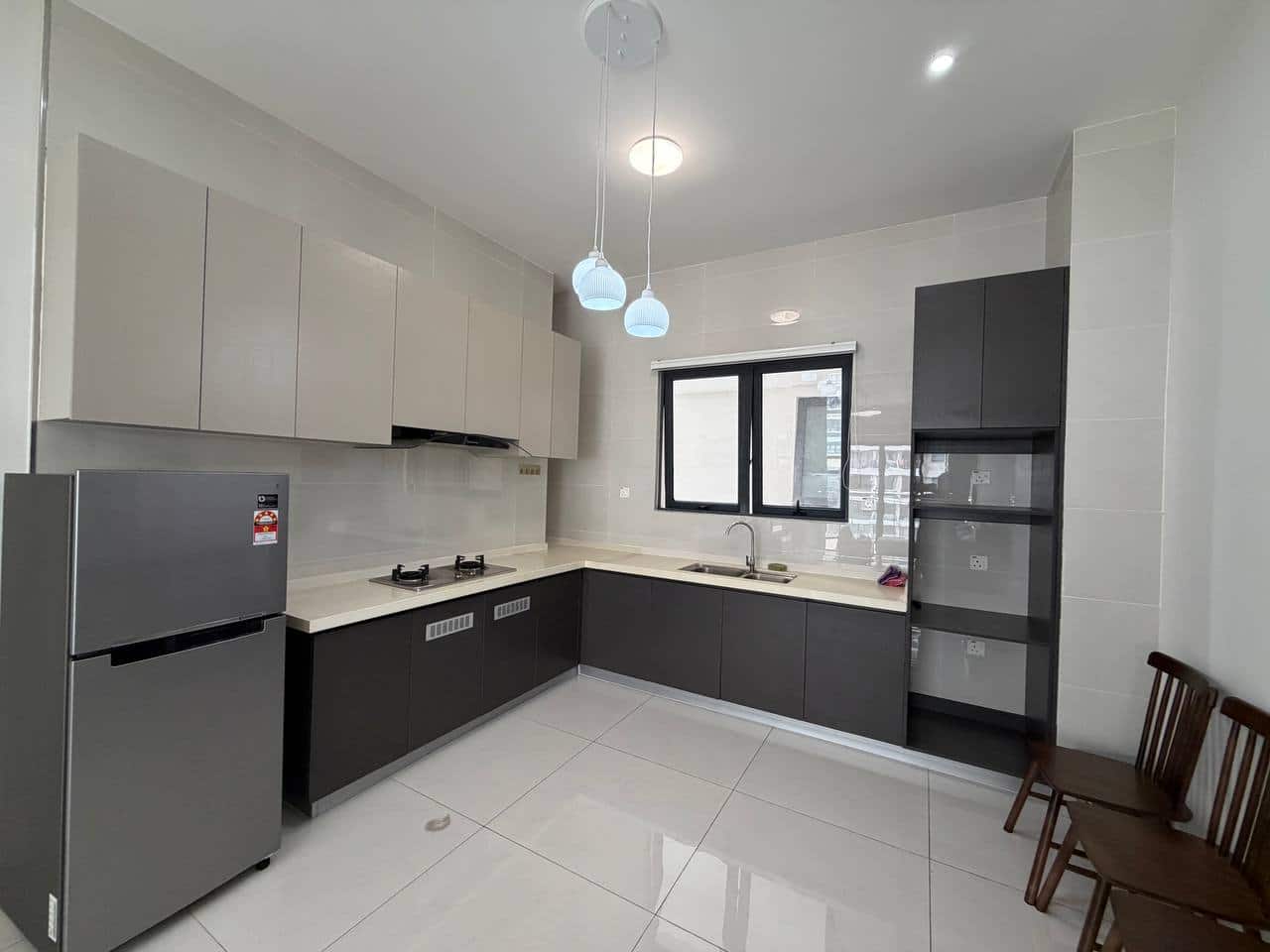 FOR Rent (ML0255)

 Bay Point Country Garden Danga… 3