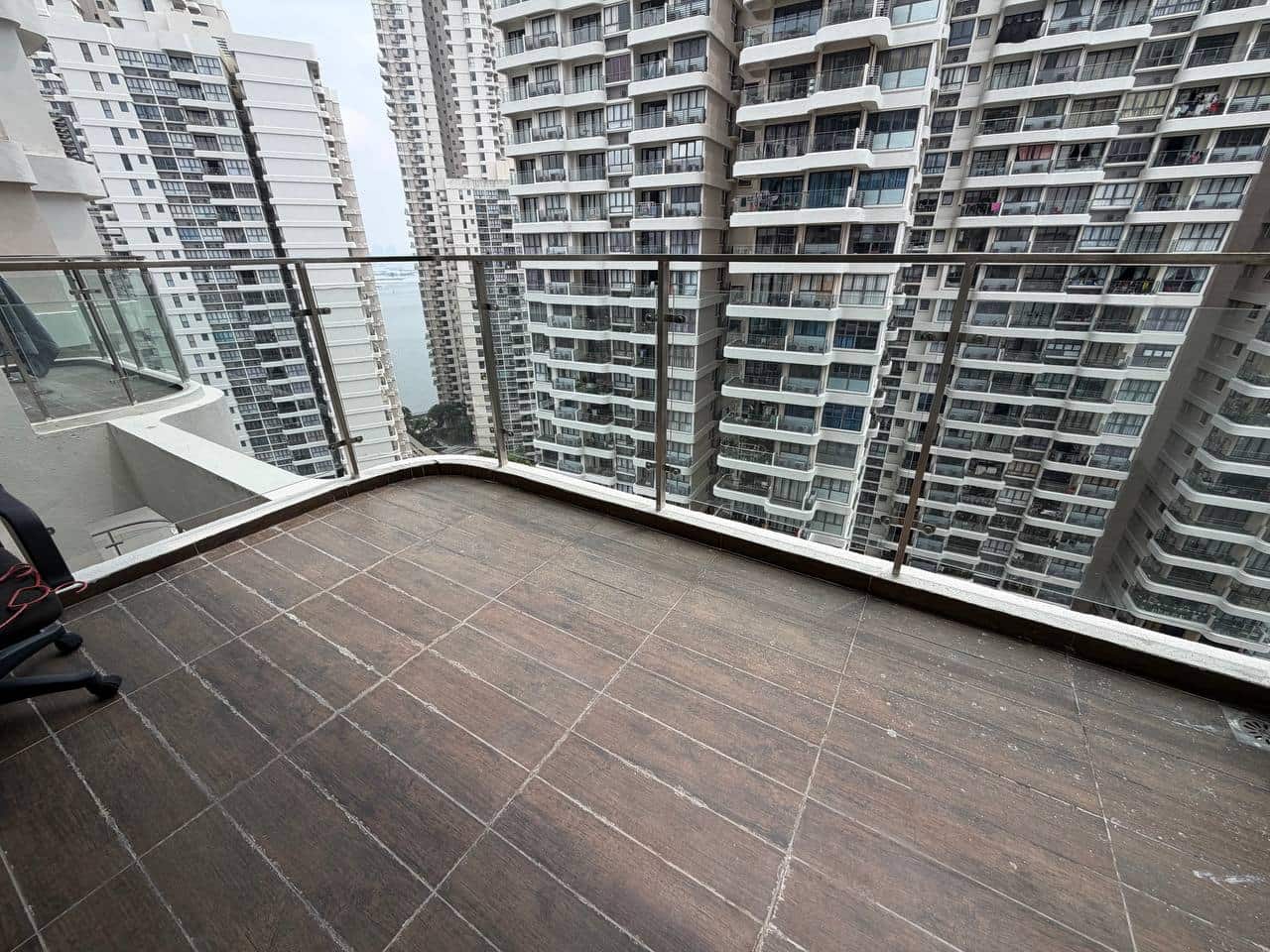 FOR Rent (ML0255)

 Bay Point Country Garden Danga… 6