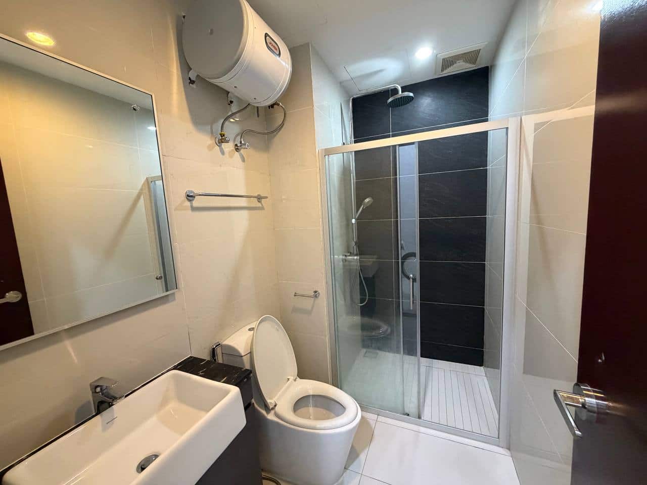 For Rent (ML0255)

Amberside Country Garden Danga … 8