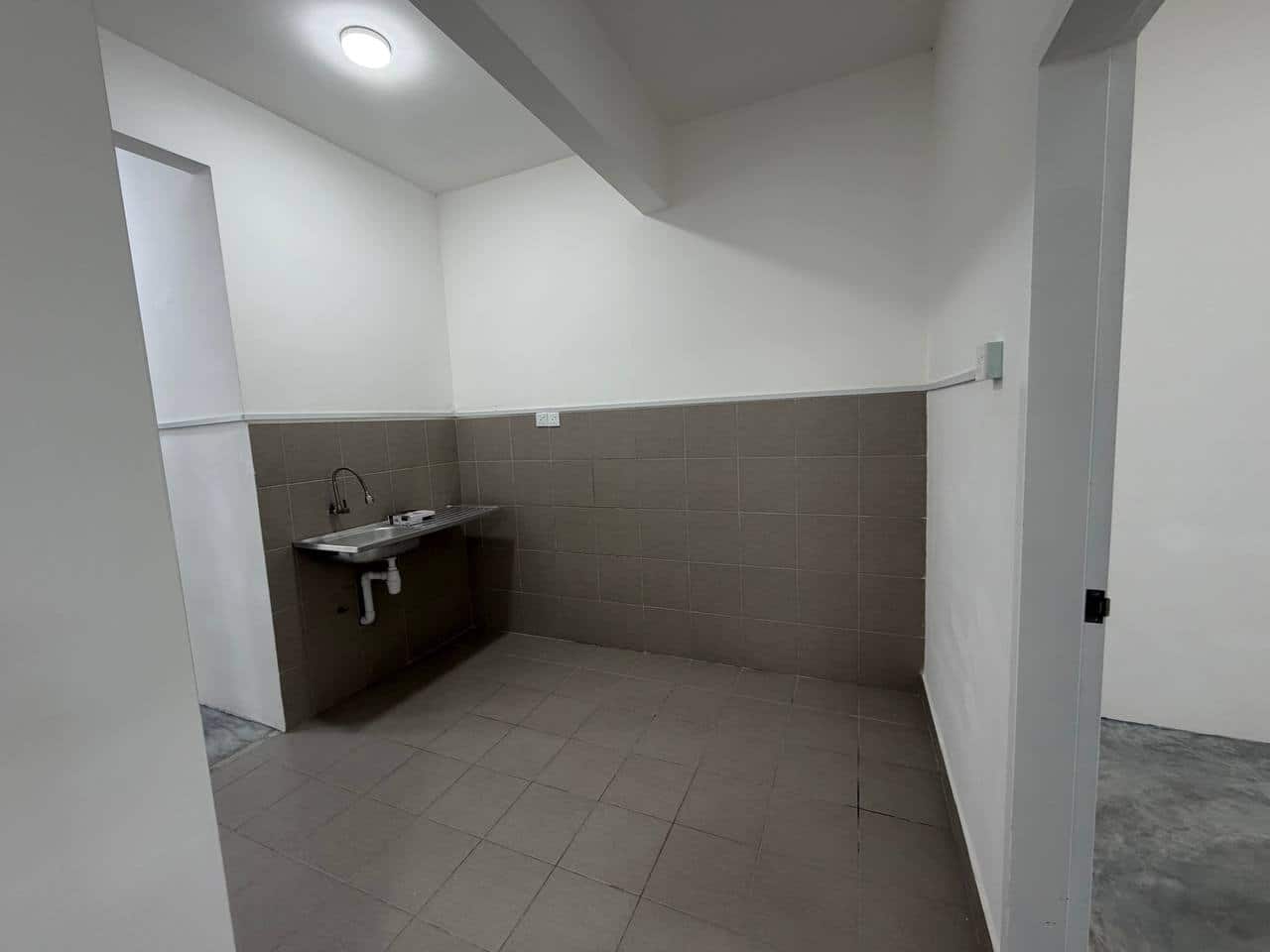 For Rent (CY5929)
🏡 Townhouse @ Rumah Bandar Laman… 4