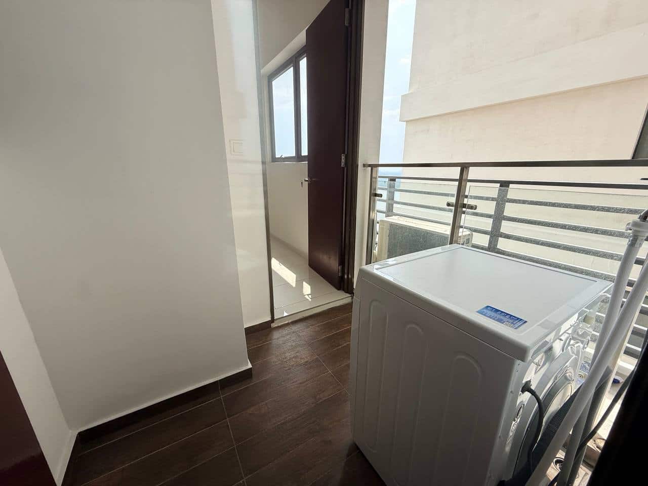 For Rent （JQ8572）
Kingsbay Country Garden 
📍Danga … 3