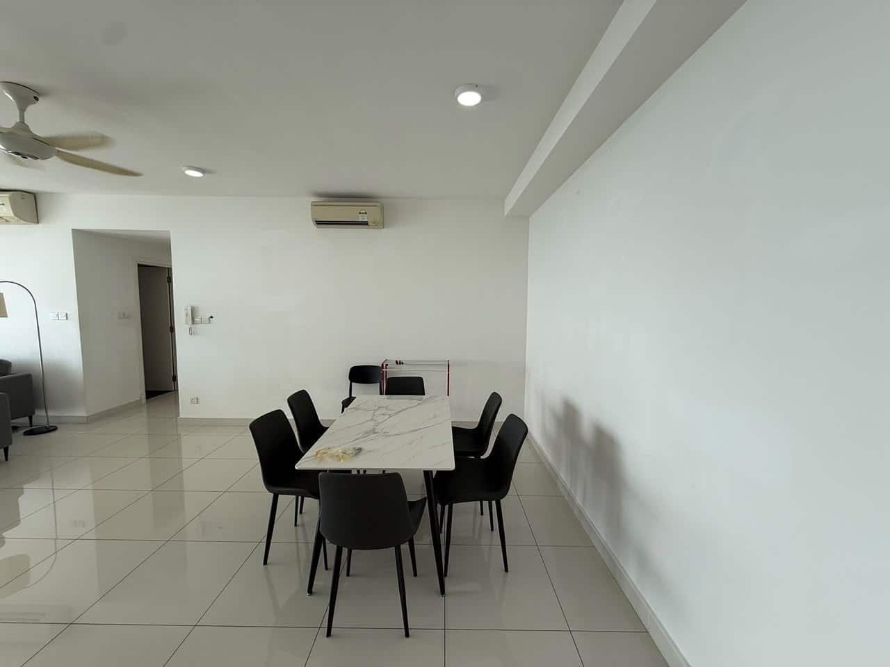 For Rent ( DZ0507 ) 

Teega Residence Tower A 

Hi… 7