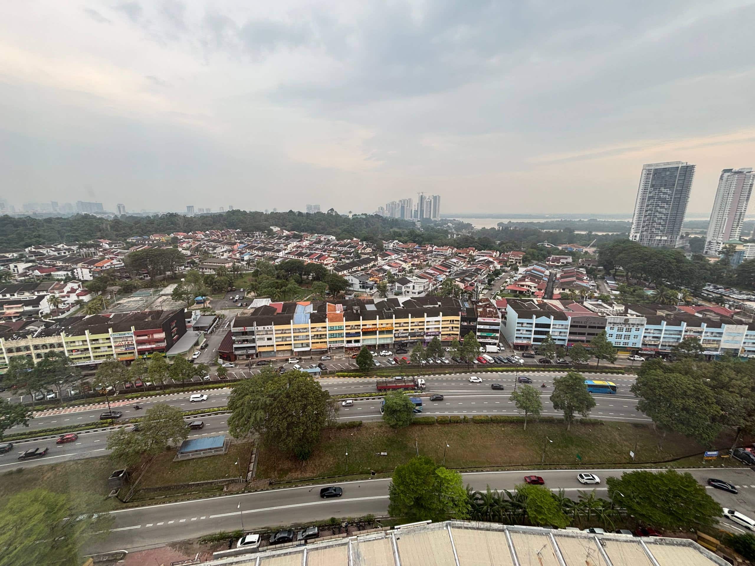 Rental Price Drop to RM1,700❗️❗️
For Rent｜Lagenda … 12