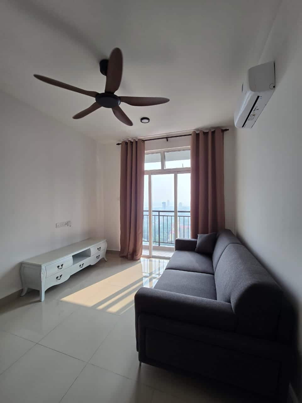 For Rent (AL7885)

📍Trellis Residence Block A

✅ 1… 4