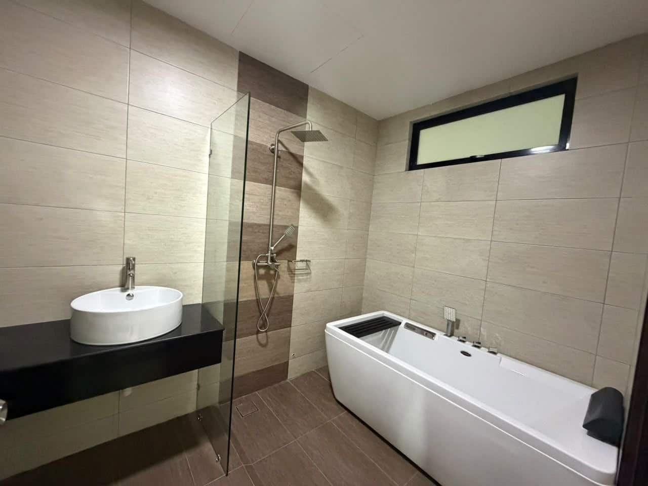 Condominium Molek Regency 8